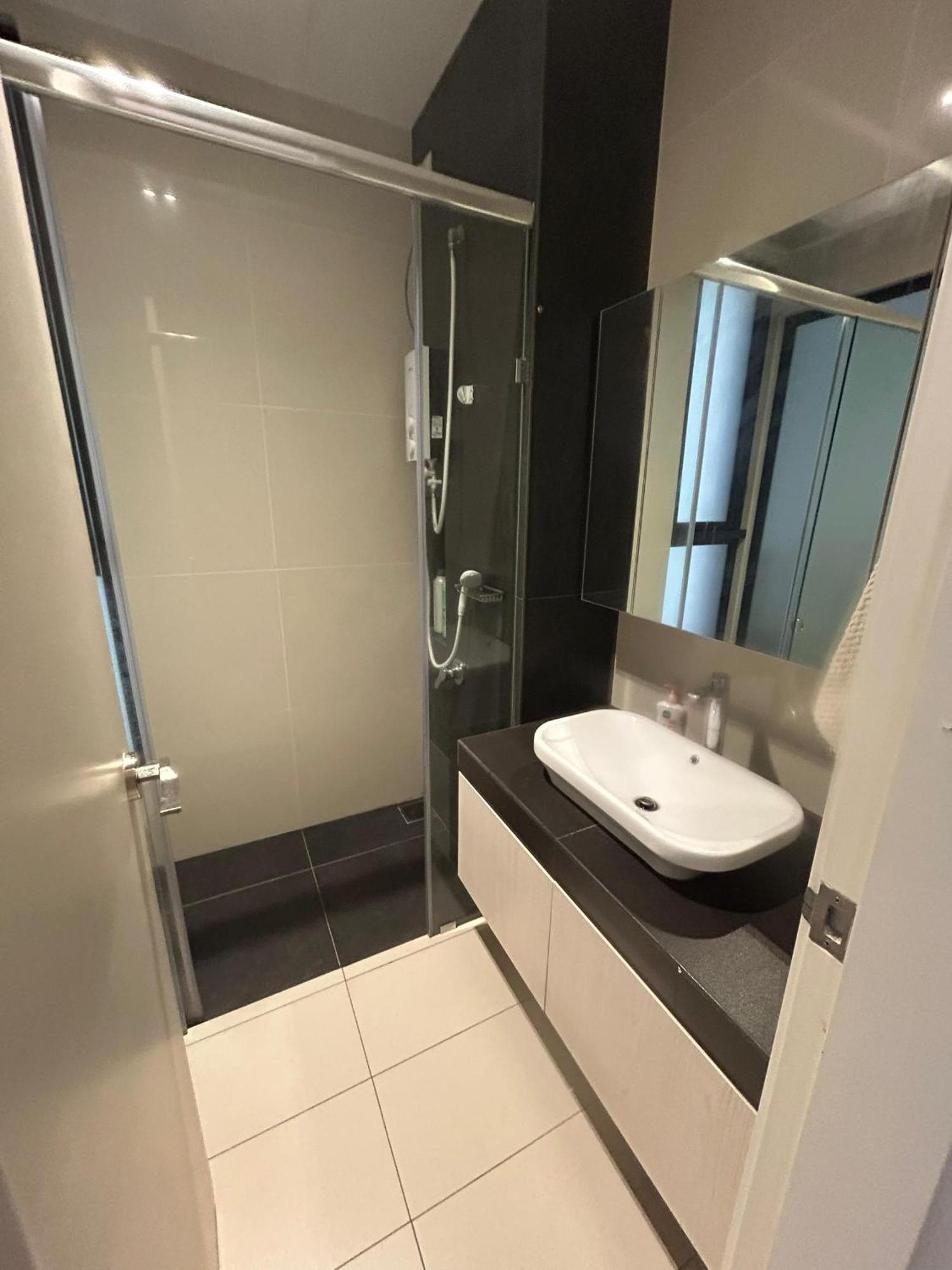 Eco Nest 3 Bedroom Duplex Apartment 努沙再也 外观 照片